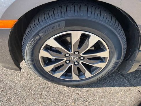 Certified 2024 Honda Odyssey EX-L image 2