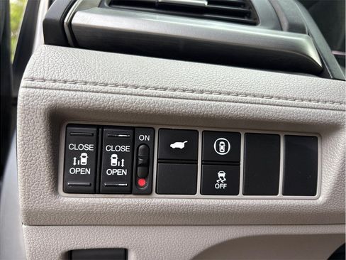 Used 2023 Honda Odyssey EX-L image 29