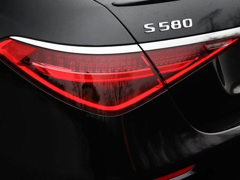 New 2026 Mercedes-Benz S 580 4MATIC Sedan image 33
