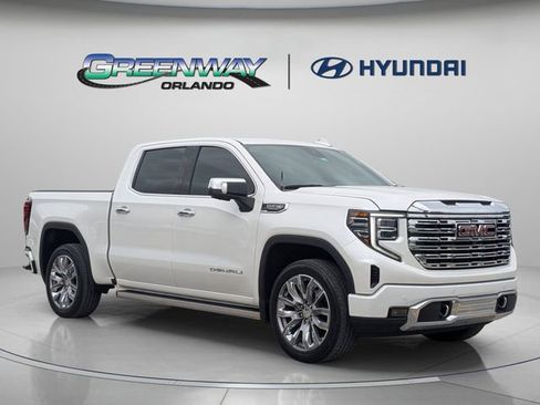Used 2022 GMC Sierra 1500 Denali w/ Denali Reserve Package AWD/4WD image 2