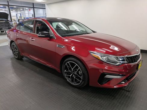 Used 2020 Kia Optima SE image 3