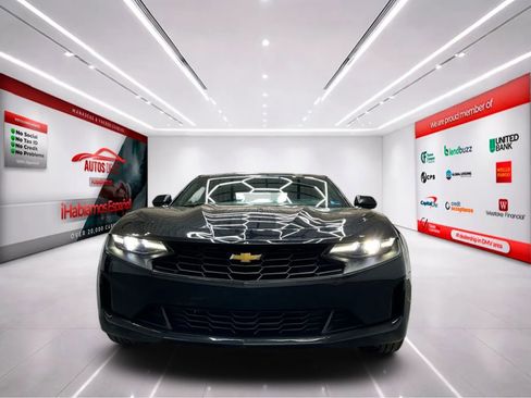 Used 2023 Chevrolet Camaro LT RWD image 3