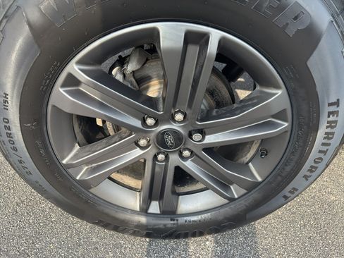 Used 2023 Ford F150 Lariat image 38