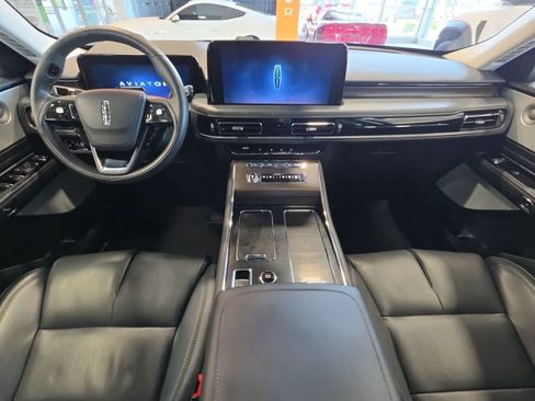 Used 2025 Lincoln Aviator Reserve w/ Equipment Group 201A AWD/4WD image 32