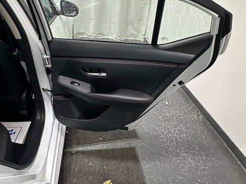 Used 2024 Nissan Sentra SR w/ SR Premium Package image 23