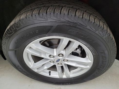 Used 2020 Ford Explorer XLT AWD/4WD image 31