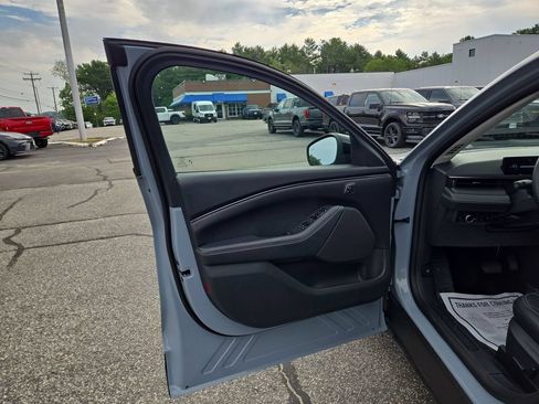 Certified 2025 Ford Mustang Mach-E Select w/ Comfort Package Lite AWD/4WD image 5