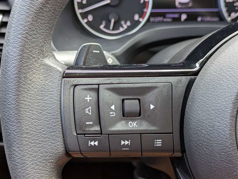 Used 2023 Nissan Rogue SV FWD image 29