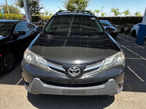 Used 2013 Toyota RAV4 XLE AWD/4WD image 2