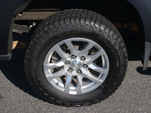 Used 2019 Chevrolet Silverado 1500 LT w/ All-Star Edition AWD/4WD image 39