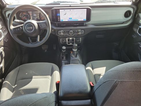Used 2024 Jeep Wrangler Sport S image 10