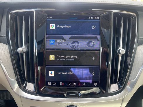 Used 2024 Volvo S60 B5 Ultimate image 19