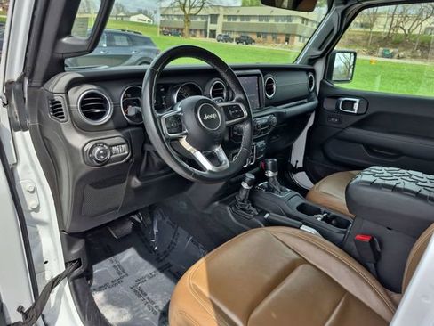 Used 2021 Jeep Gladiator Overland w/ Popular Equipment Package AWD/4WD image 10