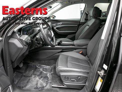 Used 2021 Audi e-tron Premium w/ Convenience Plus Package AWD/4WD image 14
