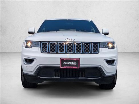 Used 2017 Jeep Grand Cherokee Laredo w/ Quick Order Package 23E AWD/4WD image 2