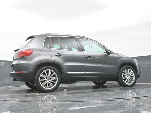 Used 2014 Volkswagen Tiguan SEL AWD/4WD image 39