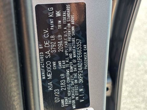 Used 2023 Kia Forte LXS w/ LXS Technology Package FWD image 30