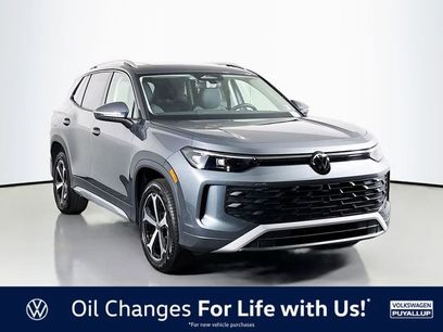 New 2025 Volkswagen Tiguan SE