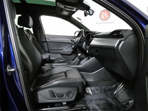 Used 2023 Audi Q3 2.0T Premium Plus w/ Premium Plus Package image 11