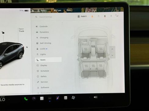 Used 2021 Tesla Model Y Long Range AWD/4WD image 24
