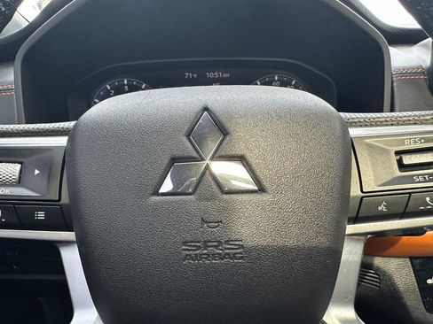 Used 2022 Mitsubishi Outlander SEL AWD/4WD image 44