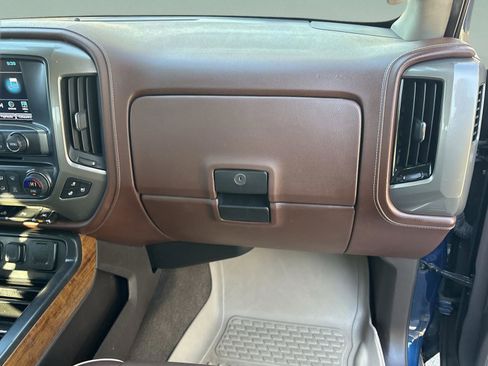 Used 2017 Chevrolet Silverado 1500 High Country image 19