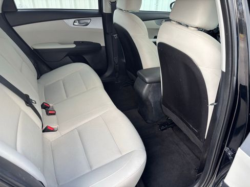 Used 2023 Kia Forte LXS image 31