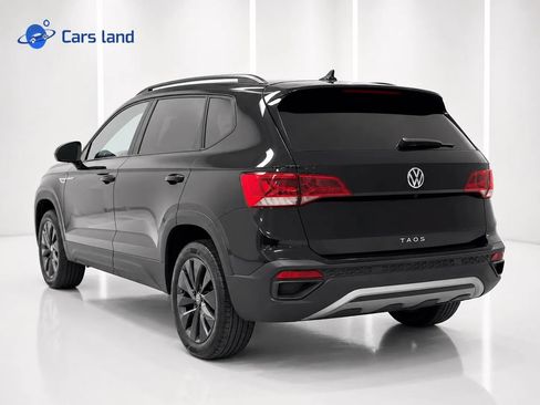 Used 2024 Volkswagen Taos S FWD image 4