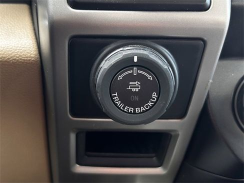 Used 2018 Ford F150 Lariat image 21