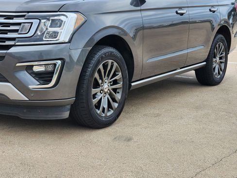 Used 2021 Ford Expedition Limited RWD image 12