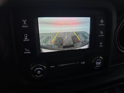 Used 2021 Jeep Wrangler Sport AWD/4WD image 22