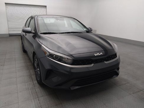 Used 2024 Kia Forte LXS w/ LXS Technology Package FWD image 14