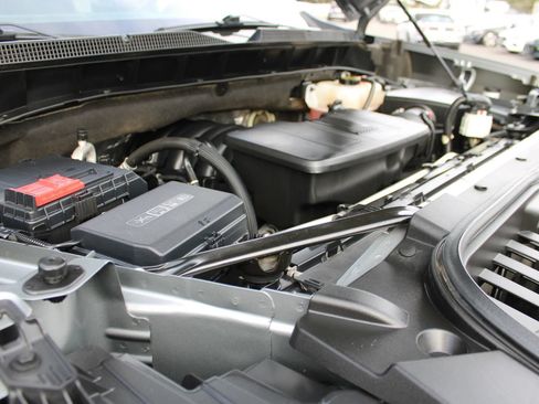 Used 2023 Chevrolet Silverado 1500 LTZ AWD/4WD image 33