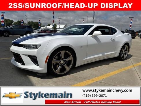 Used 2018 Chevrolet Camaro SS RWD image 1