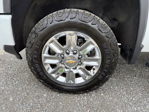 Certified 2024 Chevrolet Silverado 2500 High Country w/ Technology Package AWD/4WD image 12