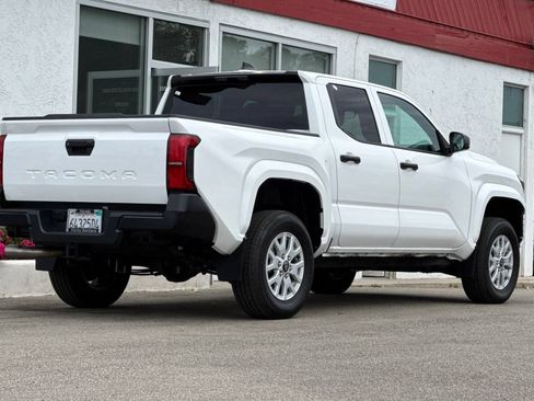 Used 2024 Toyota Tacoma SR RWD image 4