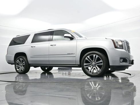 Used 2019 GMC Yukon XL Denali w/ Denali Ultimate Package image 47