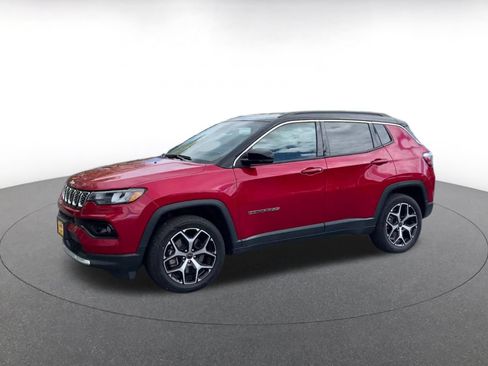 Used 2025 Jeep Compass Limited AWD/4WD image 14