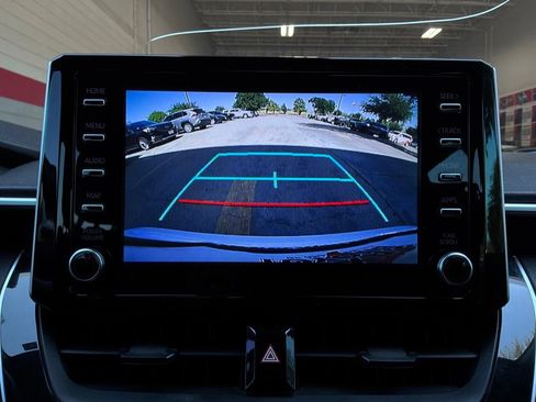 Used 2020 Toyota Corolla LE FWD image 35