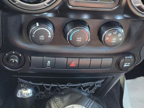 Used 2017 Jeep Wrangler Unlimited Sport w/ Quick Order Package 23S image 15