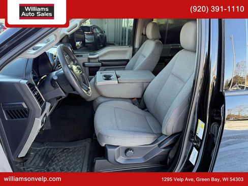 Used 2022 Ford F350 XLT w/ Black Appearance Package image 9