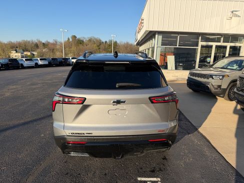 Used 2026 Chevrolet Equinox RS w/ LPO, Floor Liner Package image 6