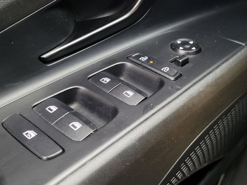 Used 2025 Hyundai Elantra Sport FWD image 27