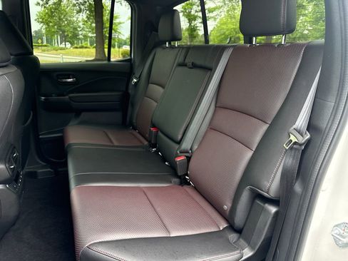 Used 2024 Honda Ridgeline Black Edition image 27
