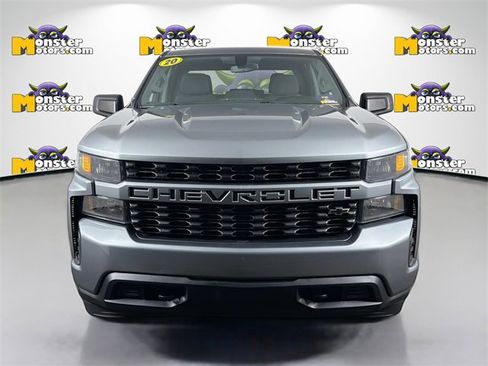 Used 2020 Chevrolet Silverado 1500 Custom w/ Custom Convenience Package image 2