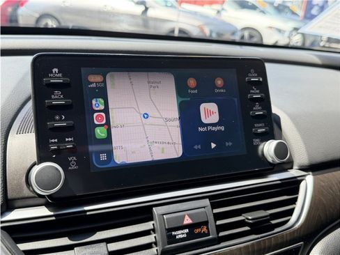 Used 2018 Honda Accord EX image 48