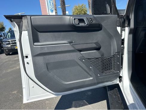 New 2025 Ford Bronco Outer Banks image 38