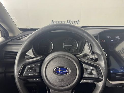 Used 2025 Subaru Crosstrek 2.5i Premium AWD/4WD image 12