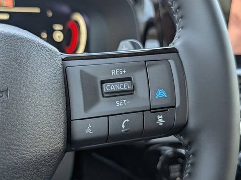New 2026 Nissan Pathfinder Platinum FWD image 14