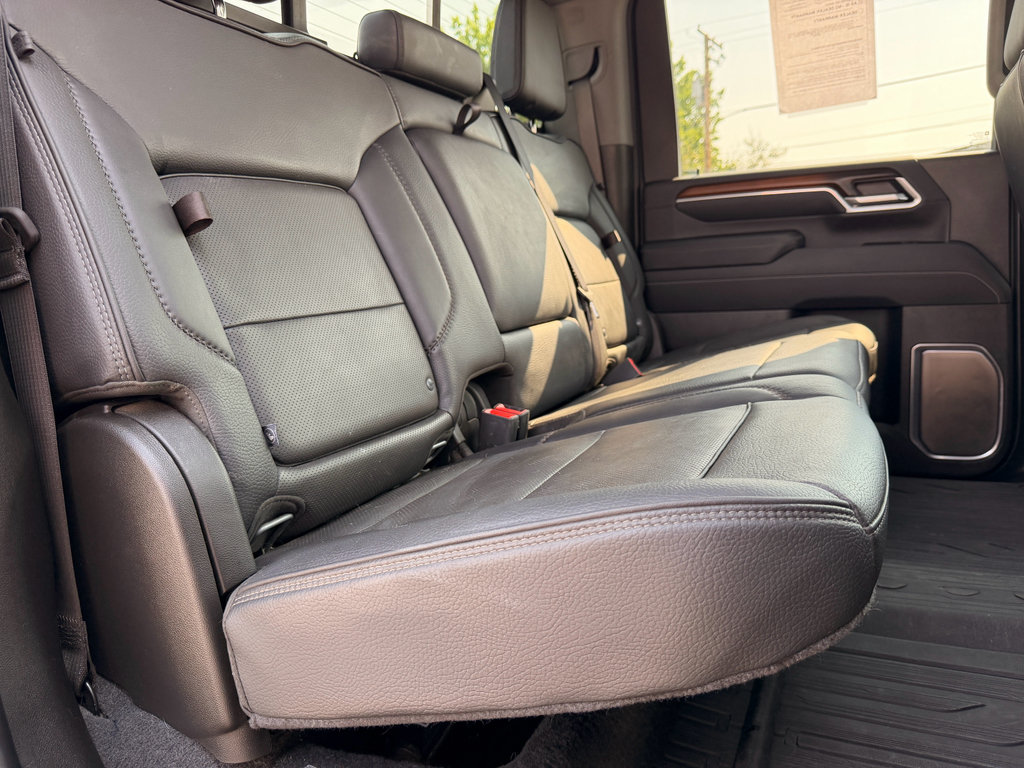 Used 2025 GMC Sierra 3500 Denali w/ Denali Reserve Package AWD/4WD image 19